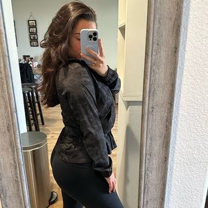 Lululemon camo rain jacket